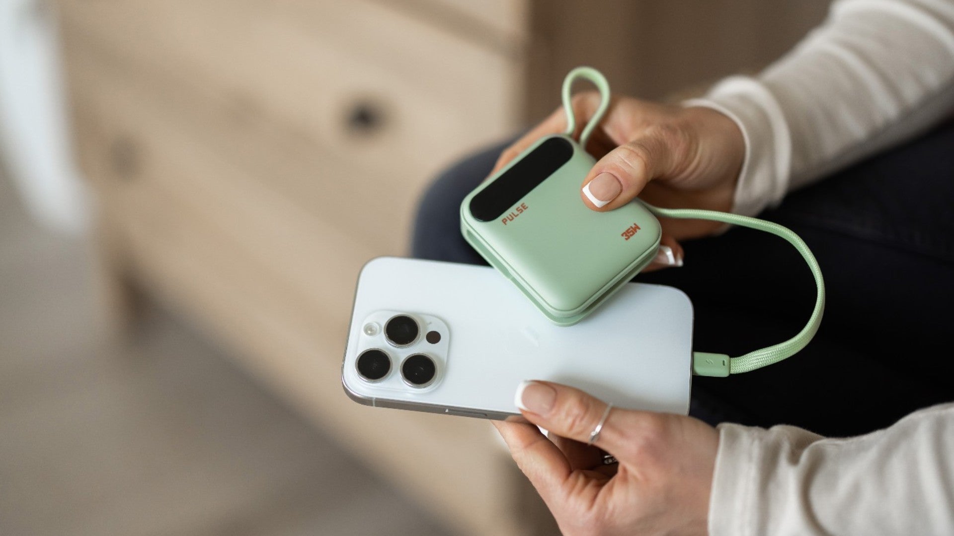 10000mAh Power Banks & Chargers