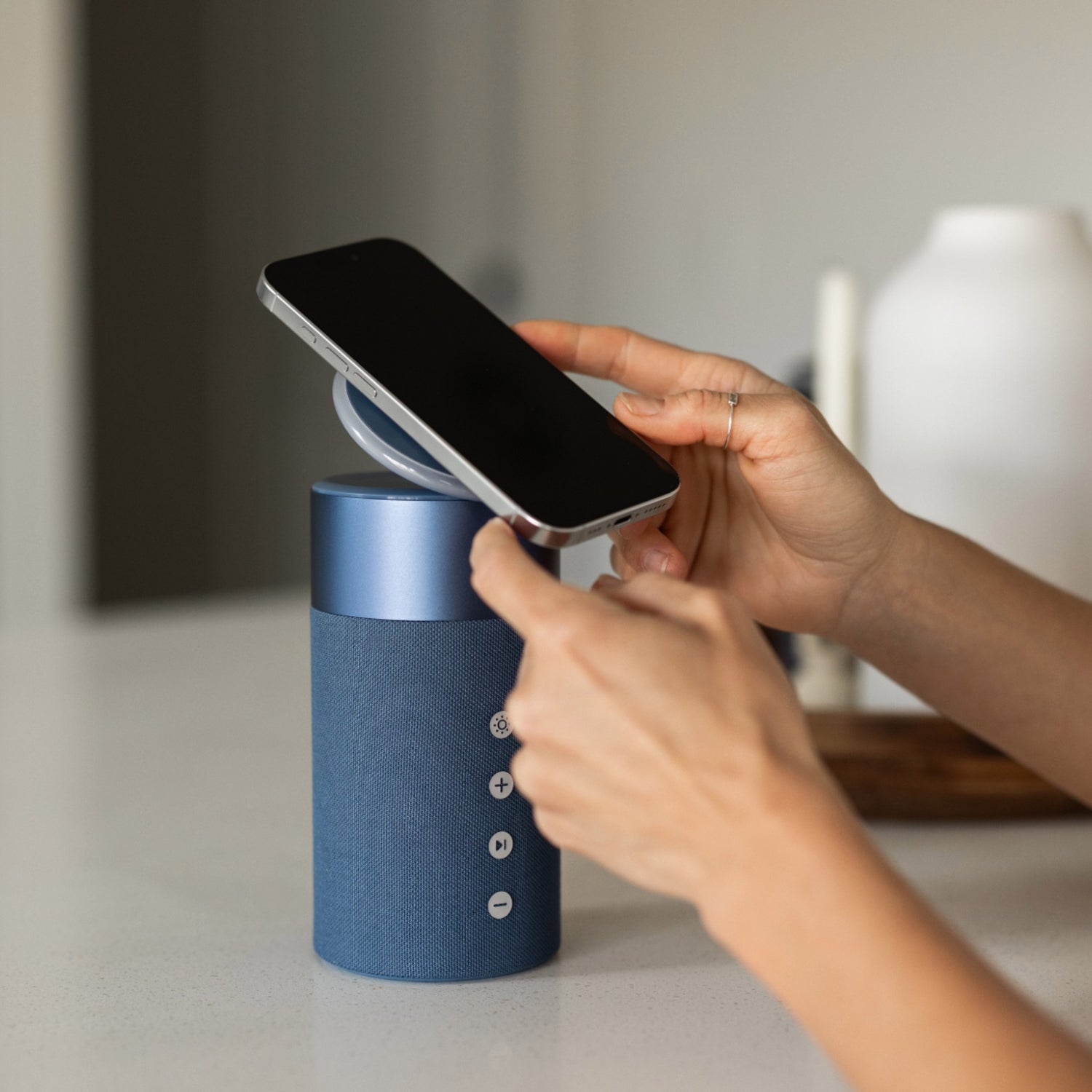 Halo Bluetooth Charging Speaker